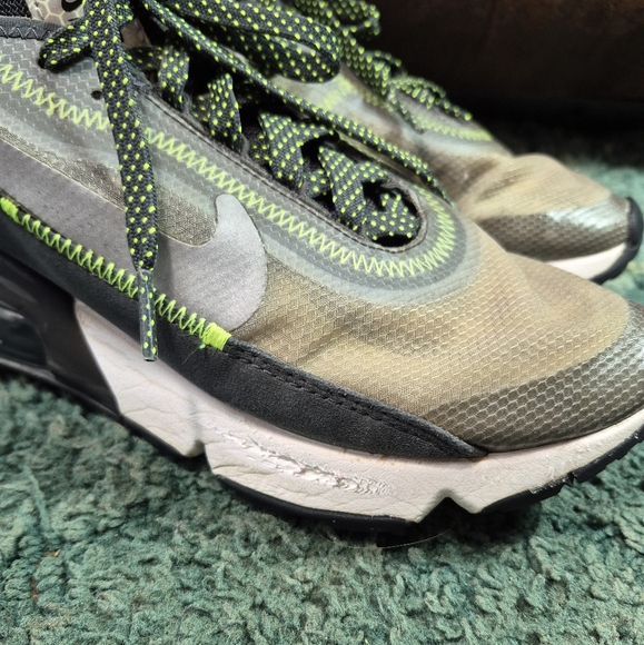 Nike Air Max 2090 Se Grey Black Volt 3m Reflective 90 Sneakers 8 - Picture 6 of 15